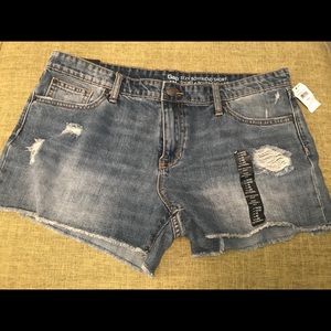 Washed blue sexy boyfriend shorts.